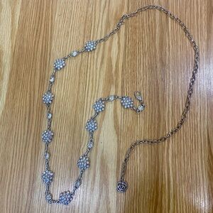 Rhinestone camellia flowers “chain” belt. Silver. Size Small GUC